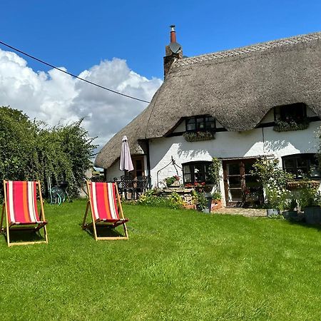 Thatchcombe B&B Вонтідж Екстер'єр фото
