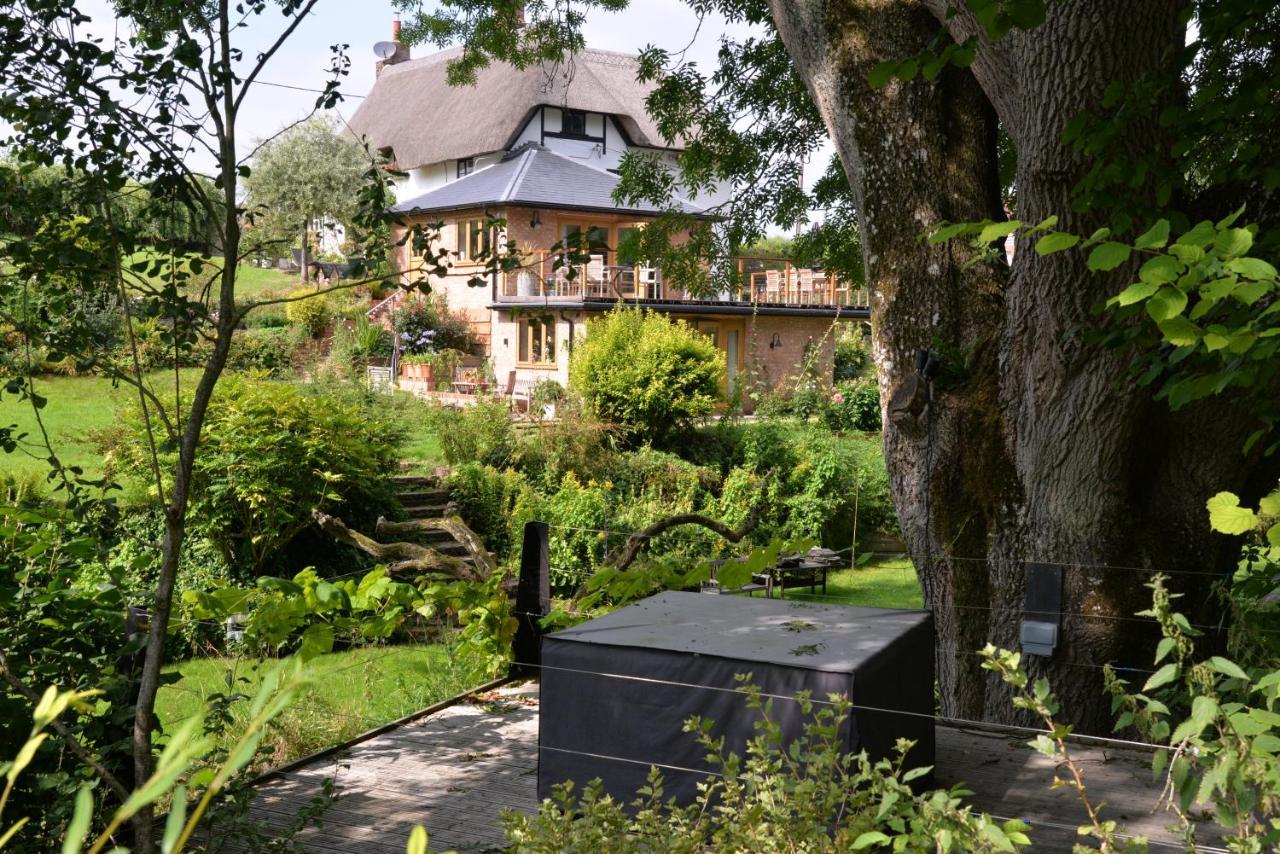 Thatchcombe B&B Вонтідж Екстер'єр фото