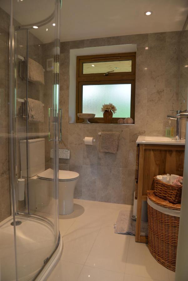 Thatchcombe B&B Вонтідж Екстер'єр фото