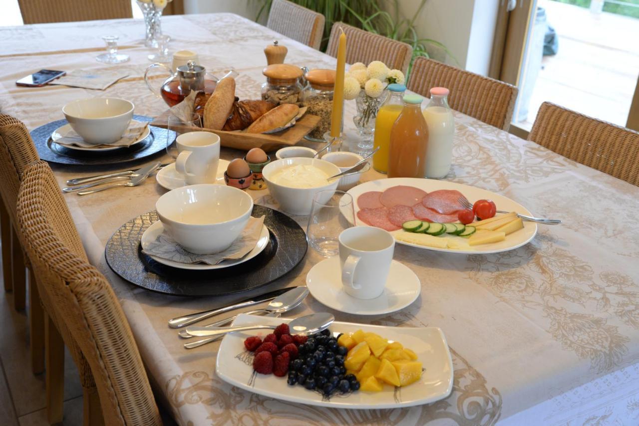 Thatchcombe B&B Вонтідж Екстер'єр фото