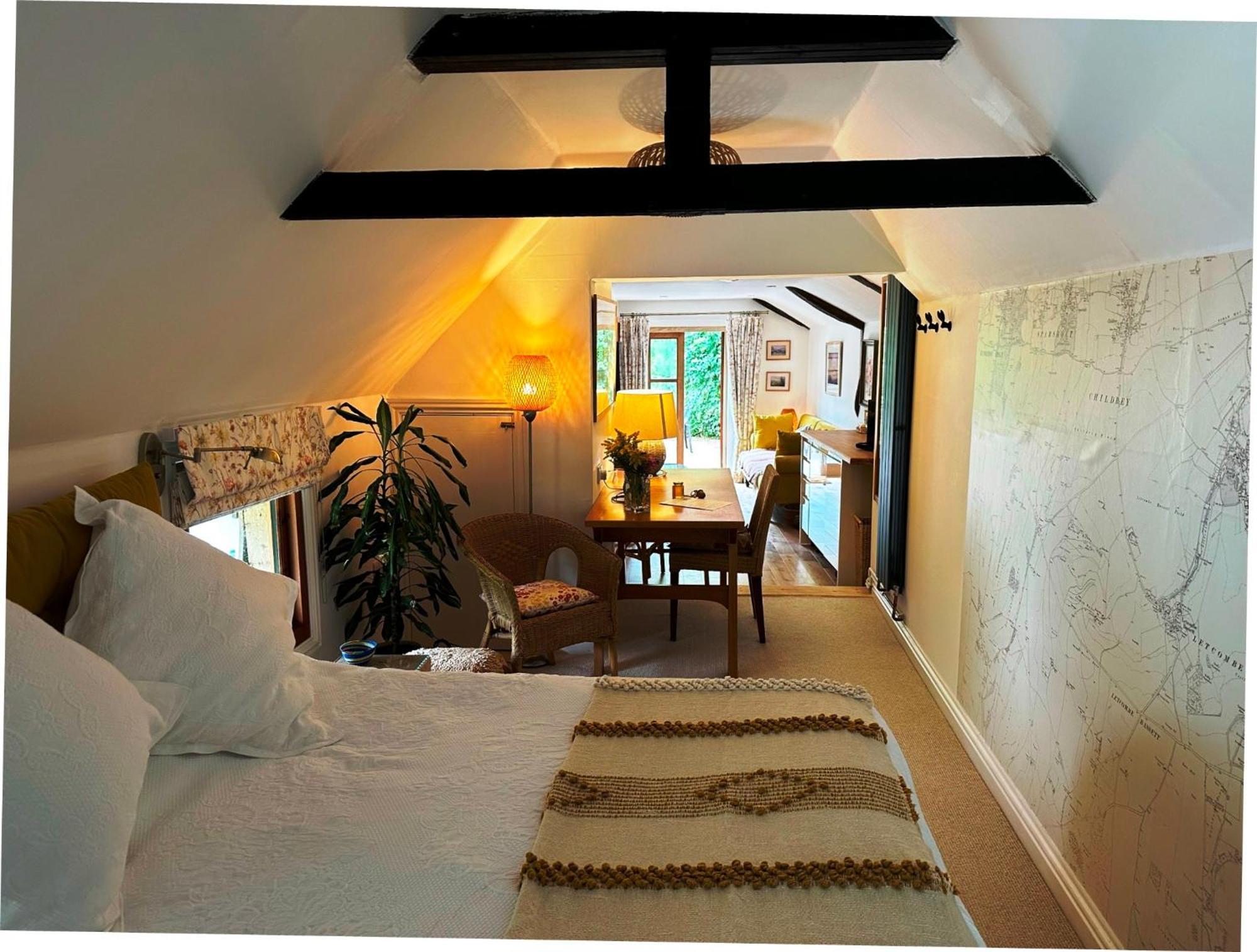 Thatchcombe B&B Вонтідж Екстер'єр фото